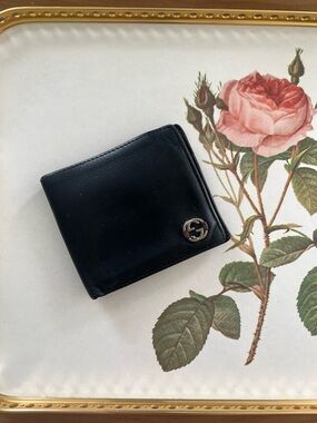 GUCCI Navy Blue Leather Bi-Fold Wallet with Interlocking G Vintage
